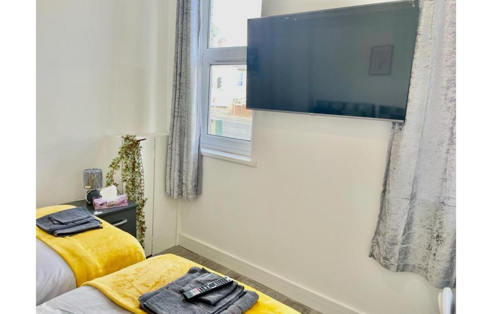 Cardiff City Centre Apartment- Penarth Road Номер фото