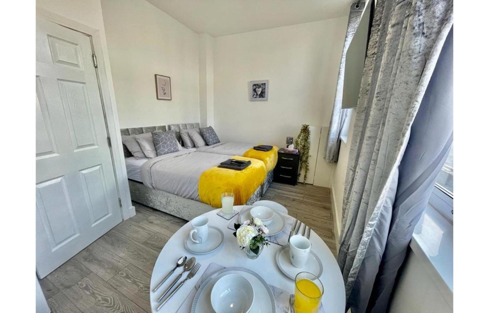 Cardiff City Centre Apartment- Penarth Road Номер фото
